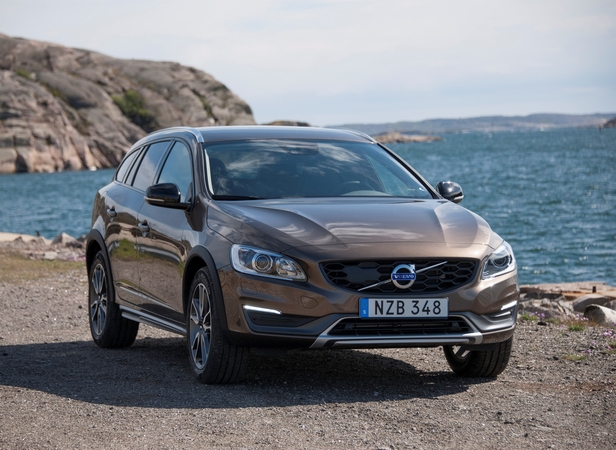 Volvo V60 Cross Country D3 Summum Geartronic Volvo V60 Cross Country D3 Summum Geartronic