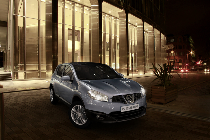 Nissan Qashqai 2.0dCi 4x2 Tekna Sport 18'' (10) Nissan Qashqai 2.0dCi 4x2 Tekna Sport 18'' (10)