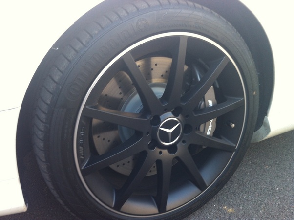 Why the Mercedes SLK55 is confused Why the Mercedes SLK55 is confused