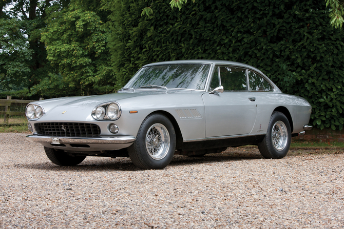 Ferrari 330 GT 2+2 Ferrari 330 GT 2+2
