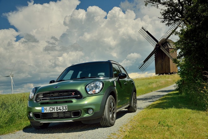 MINI (BMW) Countryman Cooper D ALL4 MINI (BMW) Countryman Cooper D ALL4