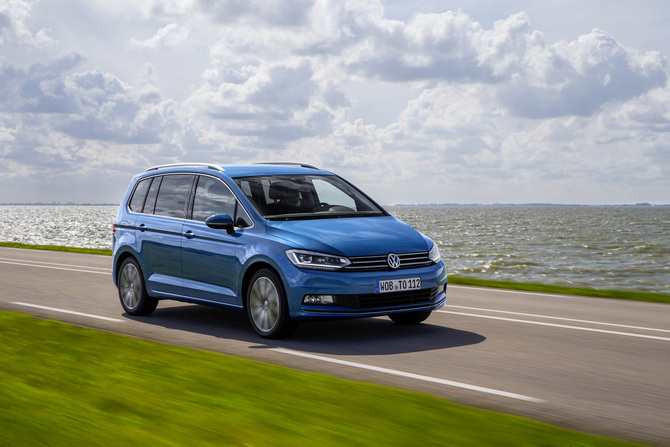 Volkswagen Touran 1.6 TDI DSG Highline Volkswagen Touran 1.6 TDI DSG Highline