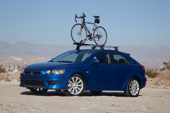 Mitsubishi Lancer Sportback ES Mitsubishi Lancer Sportback ES