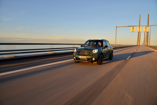 MINI (BMW) Countryman Cooper D Automatic MINI (BMW) Countryman Cooper D Automatic