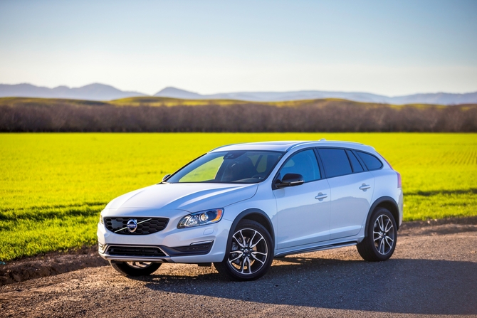 Volvo V60 Cross Country D4 Summum Volvo V60 Cross Country D4 Summum