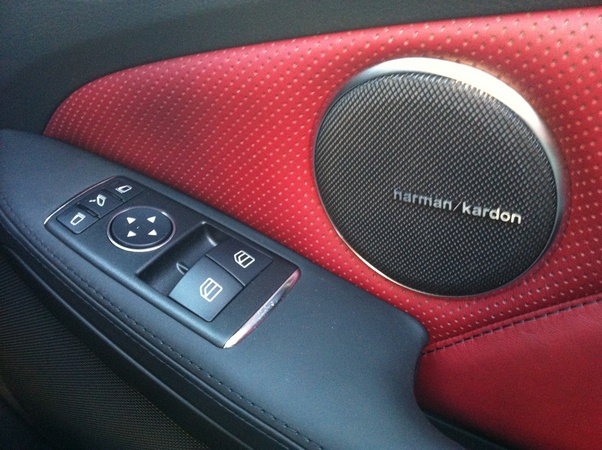Why the Mercedes SLK55 is confused Why the Mercedes SLK55 is confused
