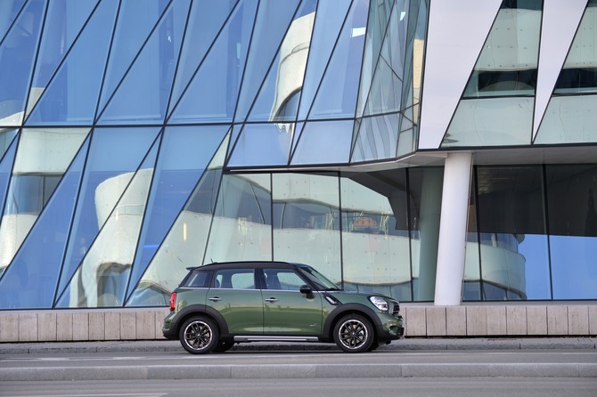 MINI (BMW) Countryman Cooper SD Automatic MINI (BMW) Countryman Cooper SD Automatic