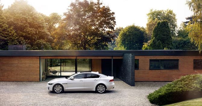 Jaguar XE 2.0 Pure Jaguar XE 2.0 Pure