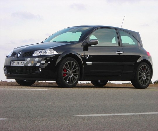 Renault Megane II Sports Hatch Renault Sport 2.0 dCi. more photos Renault Megane II Sports Hatch Renault Sport 2.0 dCi. more photos