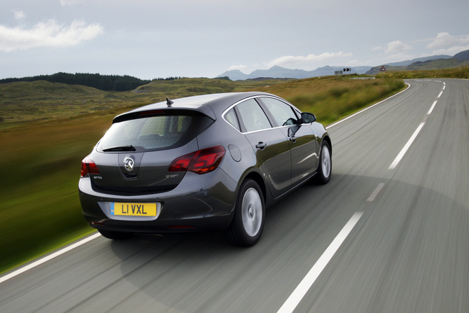 Vauxhall Astra 1.7 CDTi ecoFLEX Tech S/S Vauxhall Astra 1.7 CDTi ecoFLEX Tech S/S