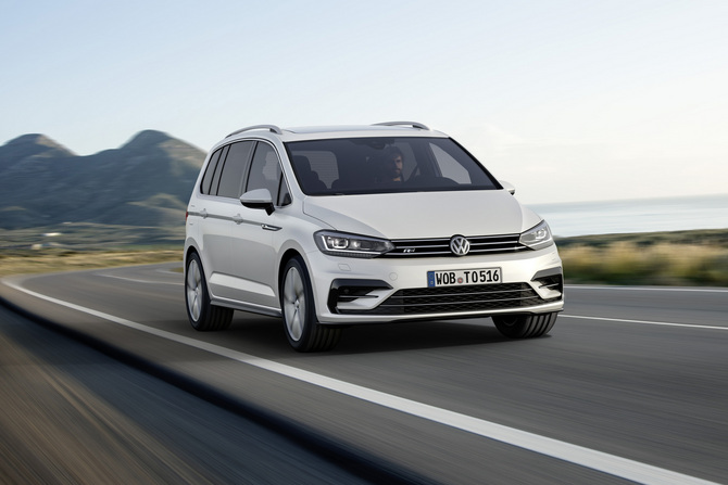 Volkswagen Touran 2.0 TDI DSG R-Line Volkswagen Touran 2.0 TDI DSG R-Line