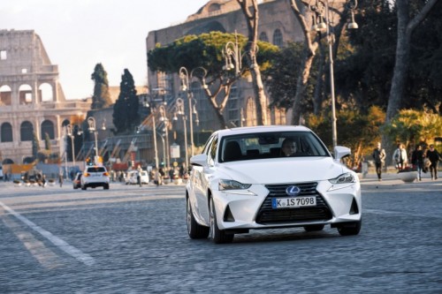 Lexus IS 300h Executive+