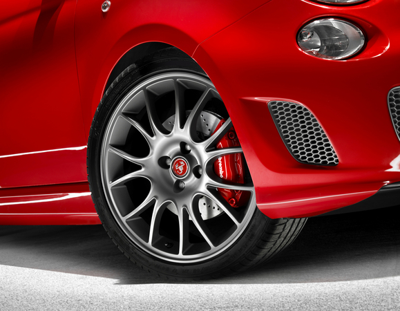 Abarth 695 Tributo Ferrari Abarth 695 Tributo Ferrari