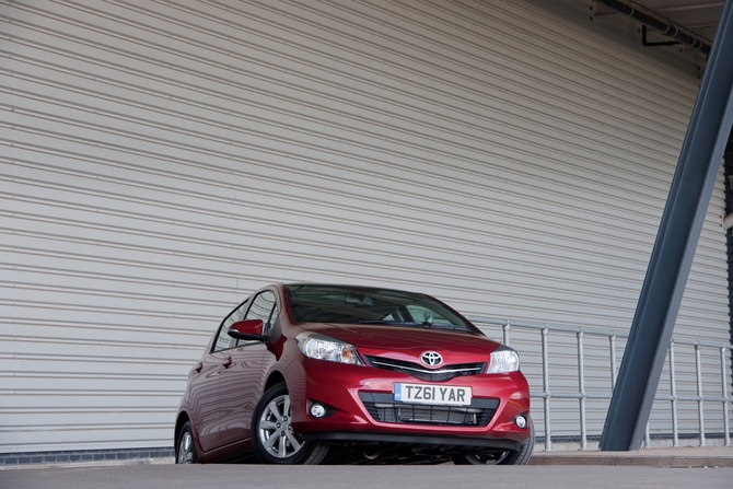 Toyota Yaris Hatchback 1.33 VVT-i T Spirit Toyota Yaris Hatchback 1.33 VVT-i T Spirit