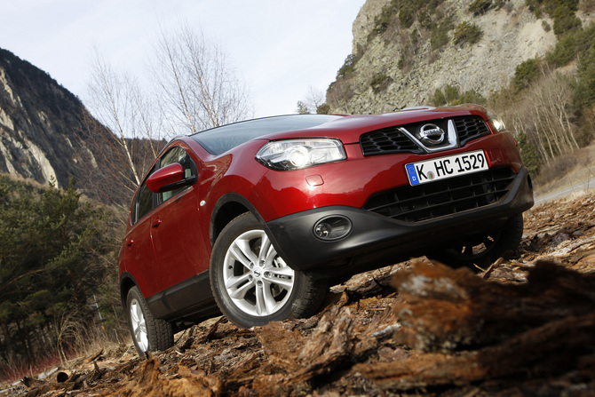 Nissan Qashqai 1.6 dCi tekna 4x4 DPF Nissan Qashqai 1.6 dCi tekna 4x4 DPF