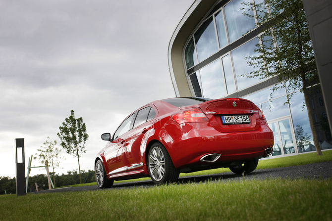 Suzuki Kizashi Sport GTS FWD Suzuki Kizashi Sport GTS FWD