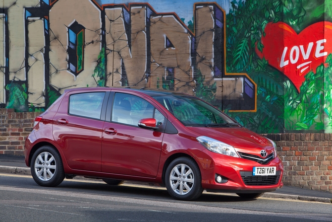Toyota Yaris Hatchback 1.33 VVT-i T Spirit