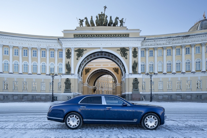 A Bentley quer copiar a gama da Rolls-Royce para diversificar o Mulsanne A Bentley quer copiar a gama da Rolls-Royce para diversificar o Mulsanne