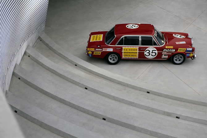 AMG Mercedes-Benz 300 SEL 6.8 AMG AMG Mercedes-Benz 300 SEL 6.8 AMG
