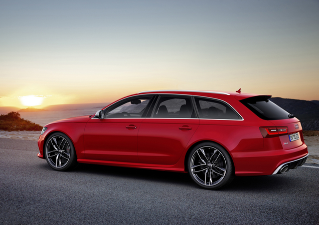 Carbon fiber-ceramic brakes will be available Carbon fiber-ceramic brakes will be available