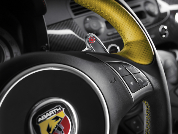 Abarth 695 Tributo Ferrari Abarth 695 Tributo Ferrari