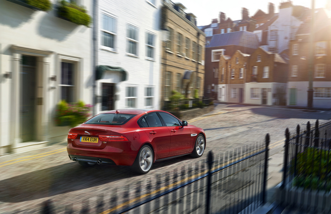 Jaguar XE Jaguar XE