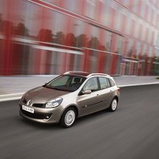 Renault Clio Sport Tourer 1.6 16v Automatic Renault Clio Sport Tourer 1.6 16v Automatic