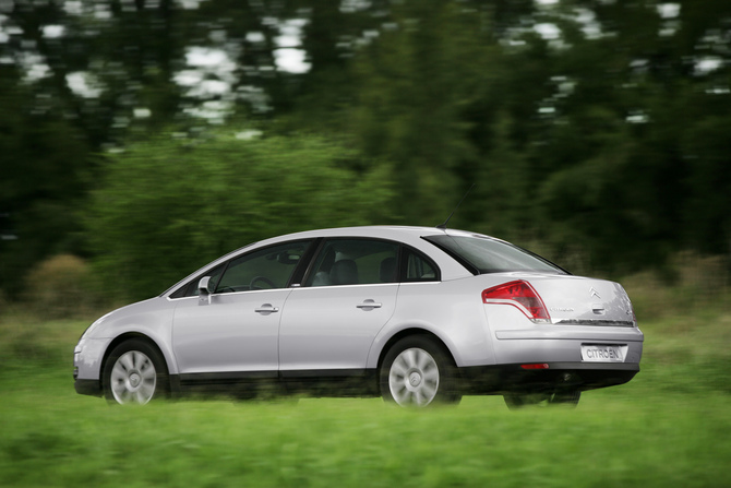 Citroën C4 Saloon 2.0i 16v Citroën C4 Saloon 2.0i 16v