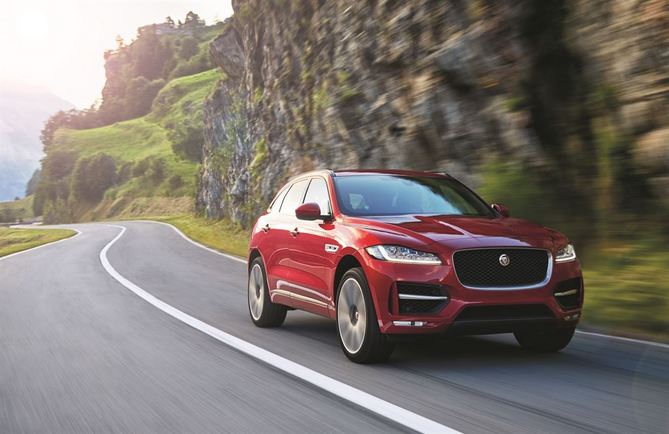 Jaguar F-Pace 2.0L i4D AWD R-Sport Jaguar F-Pace 2.0L i4D AWD R-Sport