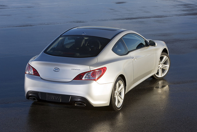 Hyundai Genesis Coupé 2.0t Automatic (US) Hyundai Genesis Coupé 2.0t Automatic (US)