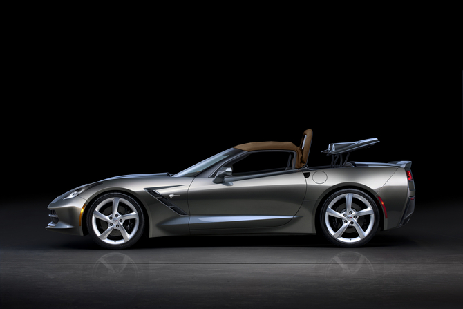 En option, un pack aérodynamique qui améliore la stabilité à haute vitesse En option, un pack aérodynamique qui améliore la stabilité à haute vitesse