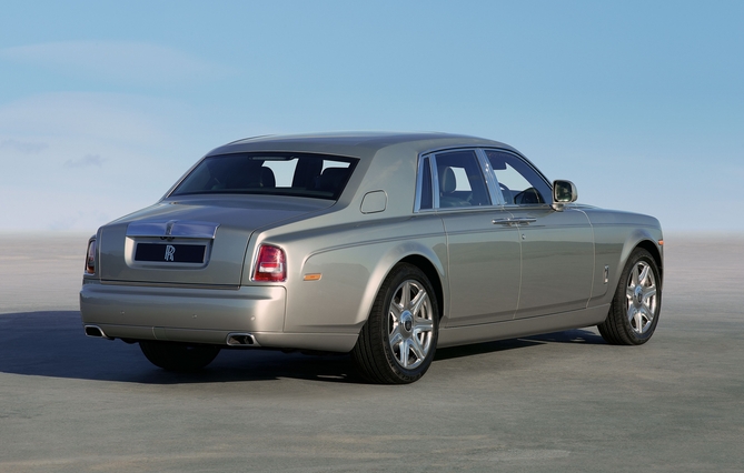 Rolls-Royce Phantom Rolls-Royce Phantom