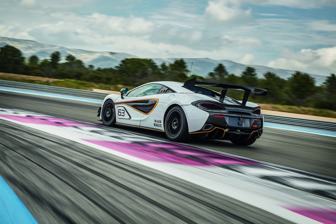 Announced simultaneously with the 570S GT4, the two vehicles share some parts Announced simultaneously with the 570S GT4, the two vehicles share some parts