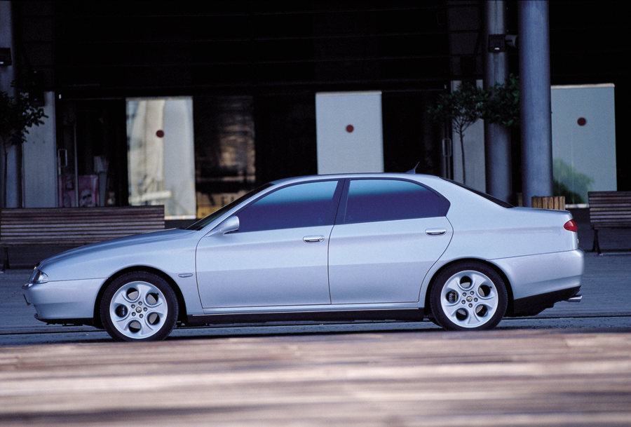 Alfa Romeo 166 3 0 V6 24v Sportronic Luxury 1 Photo And 73