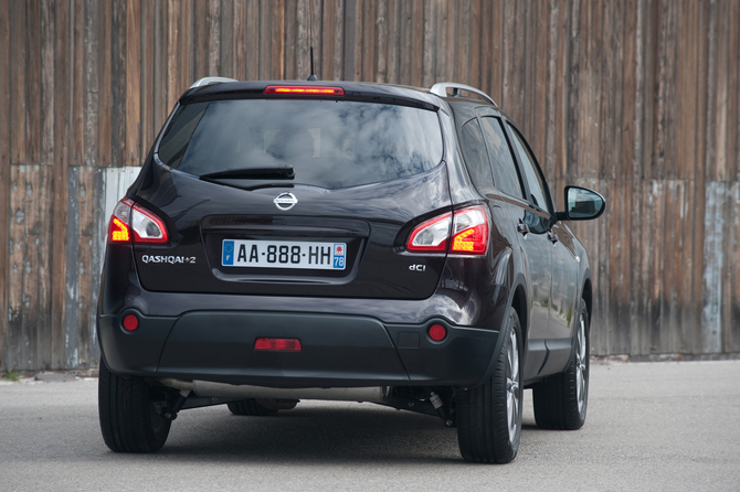 Nissan Qashqai+2 2.0 4x4 Acenta CVT (10) Nissan Qashqai+2 2.0 4x4 Acenta CVT (10)