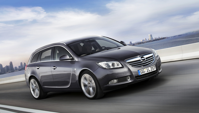 Opel Insignia Sports Tourer 2.0 CDTI 130cv Edition Active Select Opel Insignia Sports Tourer 2.0 CDTI 130cv Edition Active Select