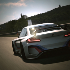 Motor de três litros de seis cilindros em linha de 549cv foi desenvolvido virtualmente pela BMW M