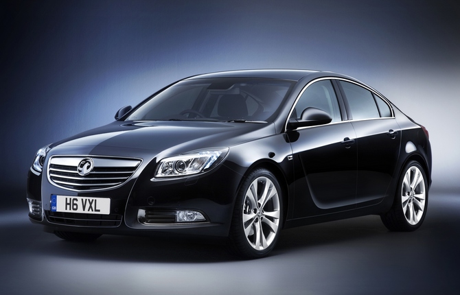 Vauxhall Insignia Hatchback 2.0 CDTi 130hp ES (Auto) Vauxhall Insignia Hatchback 2.0 CDTi 130hp ES (Auto)