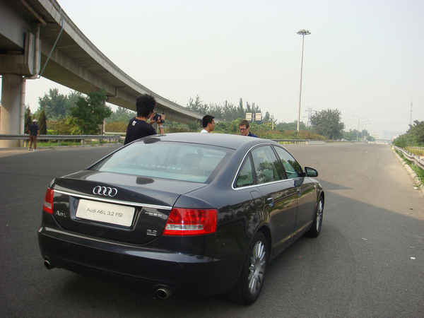 Audi A6 L 3.2 FSI quattro (CN) Audi A6 L 3.2 FSI quattro (CN)