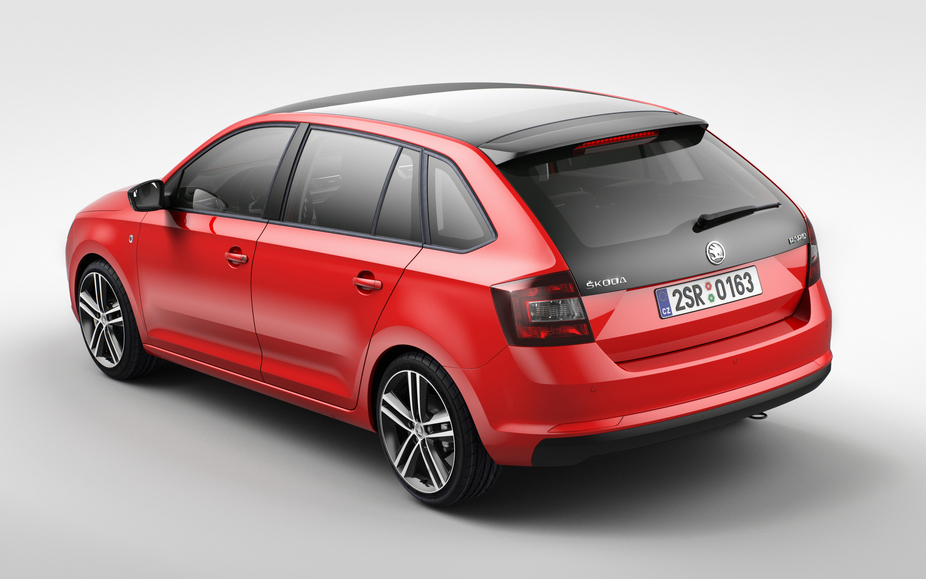 The glass roof option also extends the rear window glass