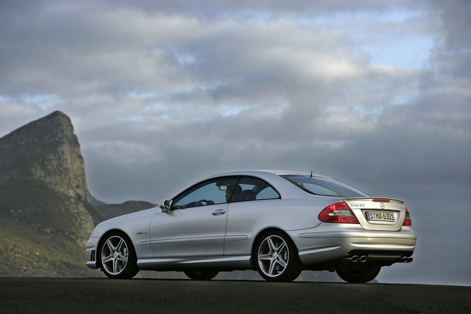 Mercedes-Benz CLK 63 AMG Mercedes-Benz CLK 63 AMG