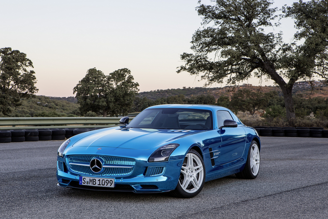 O Electric Drive é tecnicamente a versão mais potente e mais cara da gama do SLS AMG O Electric Drive é tecnicamente a versão mais potente e mais cara da gama do SLS AMG