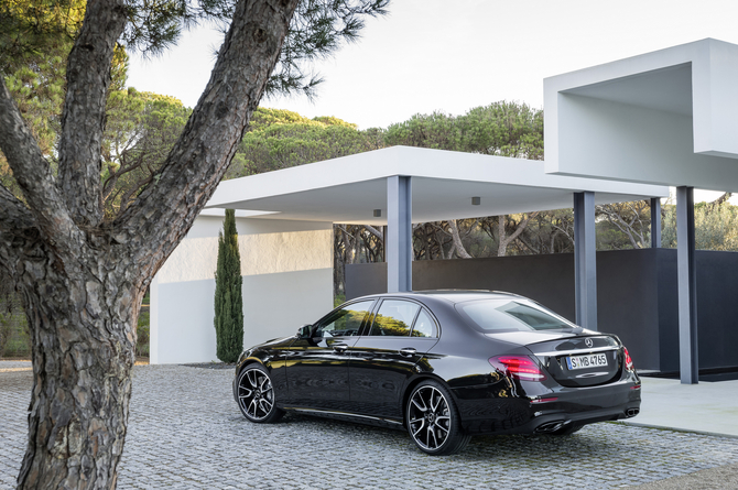 Mercedes-Benz E43 AMG 4Matic Mercedes-Benz E43 AMG 4Matic