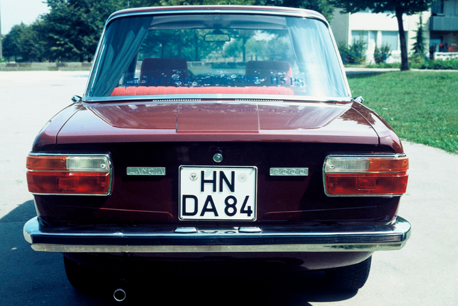 Lancia 2000 Berlina Lancia 2000 Berlina