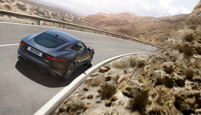 The Quickshift six-speed manual transmission will be available in the 340 and 380hp versions of the F-Type V6 Supercharged The Quickshift six-speed manual transmission will be available in the 340 and 380hp versions of the F-Type V6 Supercharged
