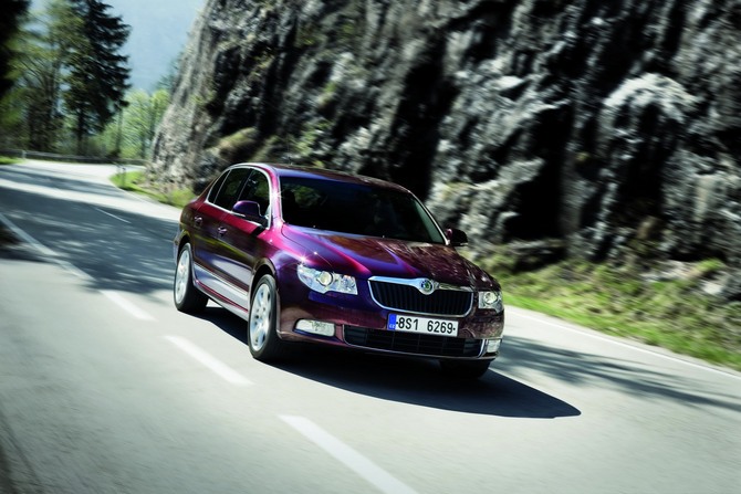 Skoda Superb 1.6I TDI CR 105hp Elegance Skoda Superb 1.6I TDI CR 105hp Elegance