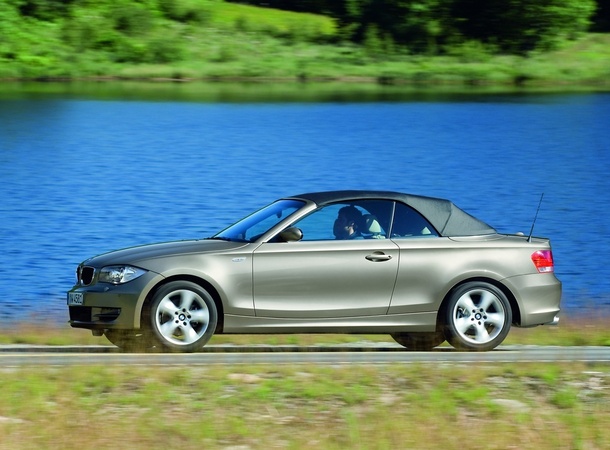 BMW 118i Cabrio Automatic BMW 118i Cabrio Automatic