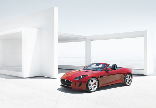 A Jaguar começou há poucas semanas a entregar as primeiras versões produzidas A Jaguar começou há poucas semanas a entregar as primeiras versões produzidas