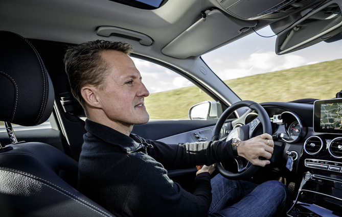 Schumacher foi convidado a testar o novo Classe C na SimCity da Mercedes Schumacher foi convidado a testar o novo Classe C na SimCity da Mercedes