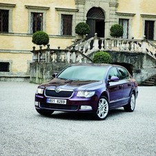 Skoda Superb 2.0I TDI CR 140hp DSG Comfort Skoda Superb 2.0I TDI CR 140hp DSG Comfort